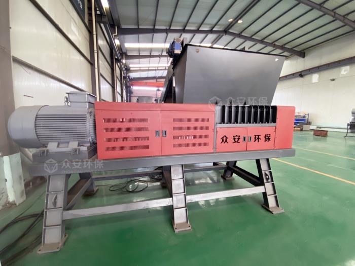 單軸細(xì)撕碎機.jpg